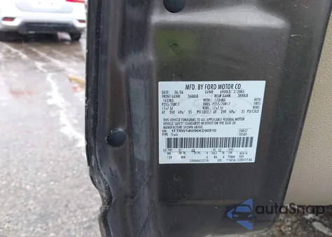 2006 Ford F-150 Xlt z USA, uszkodzony, nr VIN 1FTRW14W96KD90510